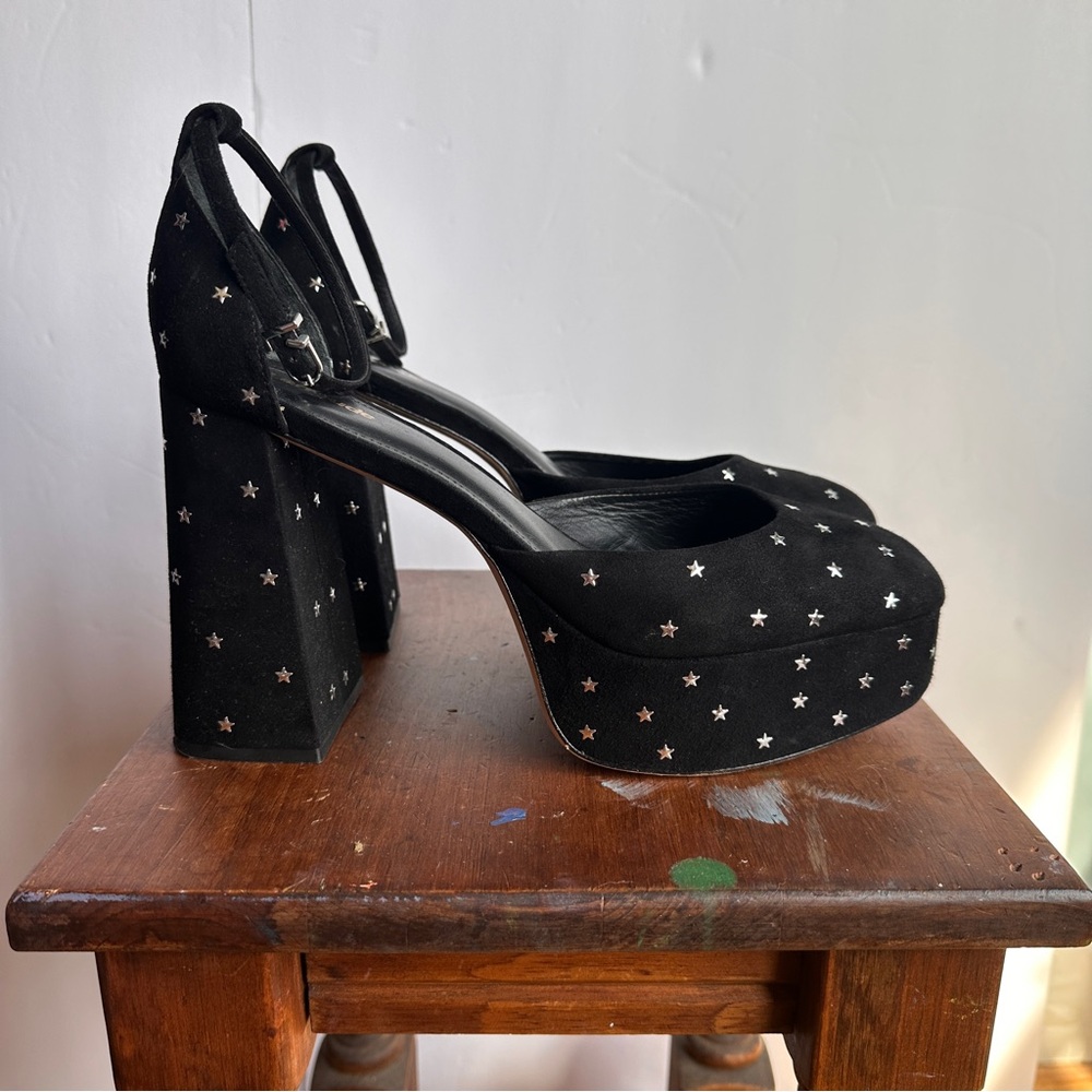 Larroude Ari Black Suede Platform Heels with stars Sz. 10